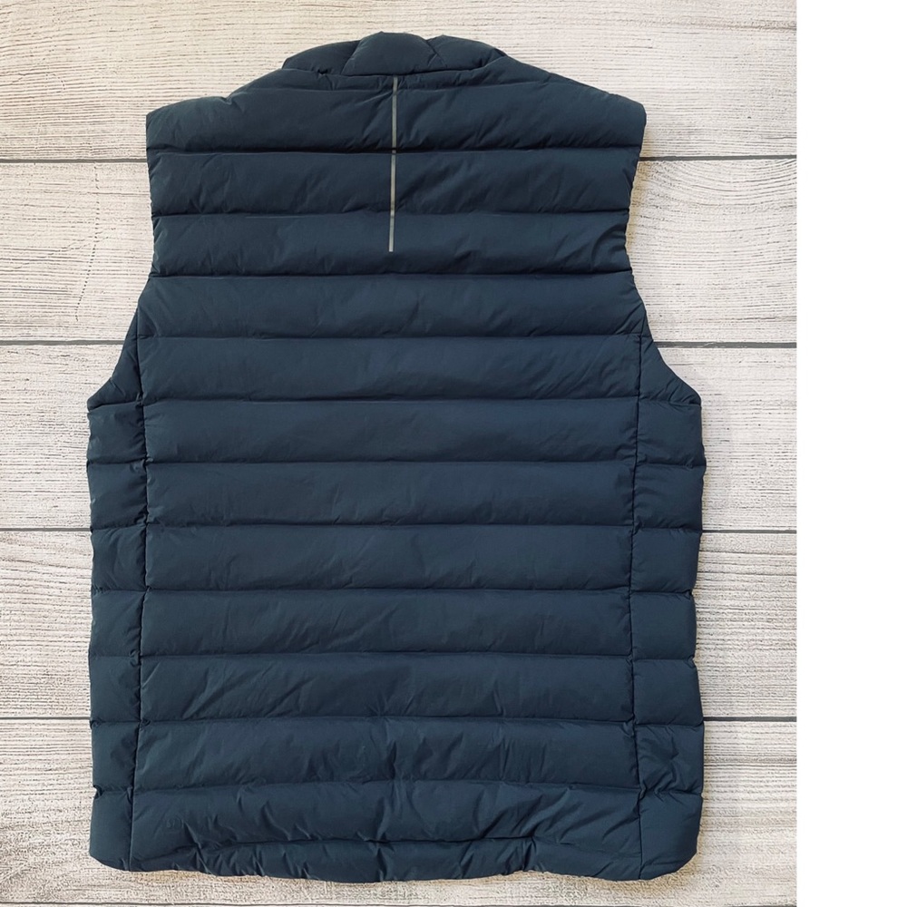 SOLD! Sold NWT LULULEMON Navigation Down Puffer Vest BLUE  M SOLD OUT COLOR - Picture 5 of 13